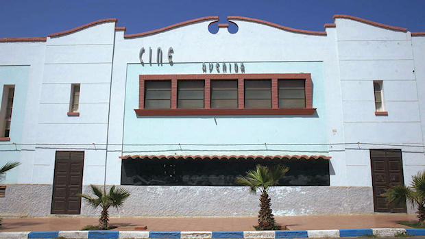 Un antiguo cine español en Sidi Ifni. (EFE)