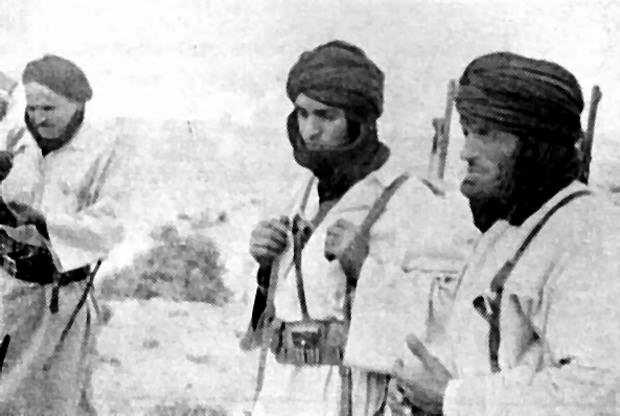Soldados del ELM cerca de Sidi Ifni en 1957.