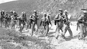 Una patrulla de la Legión en el territorio de Ifni durante la guerra 1957-1958 | Archivo ABC.