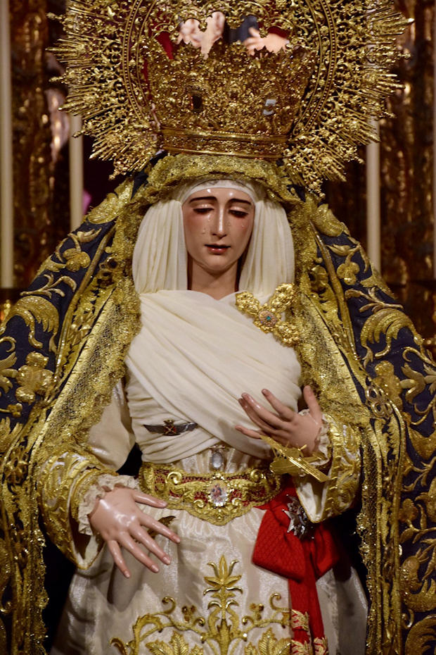 Imagen de la Virgen de Loreto.