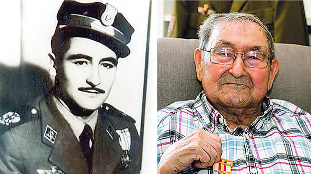Del blanco y negro al color. Las imágenes muestran al sargento Moncadas en 1958 y en la actualidad. En ambas con la Medalla Militar individual (Fotografías de Pere Joan Oliver/ Bripac)
