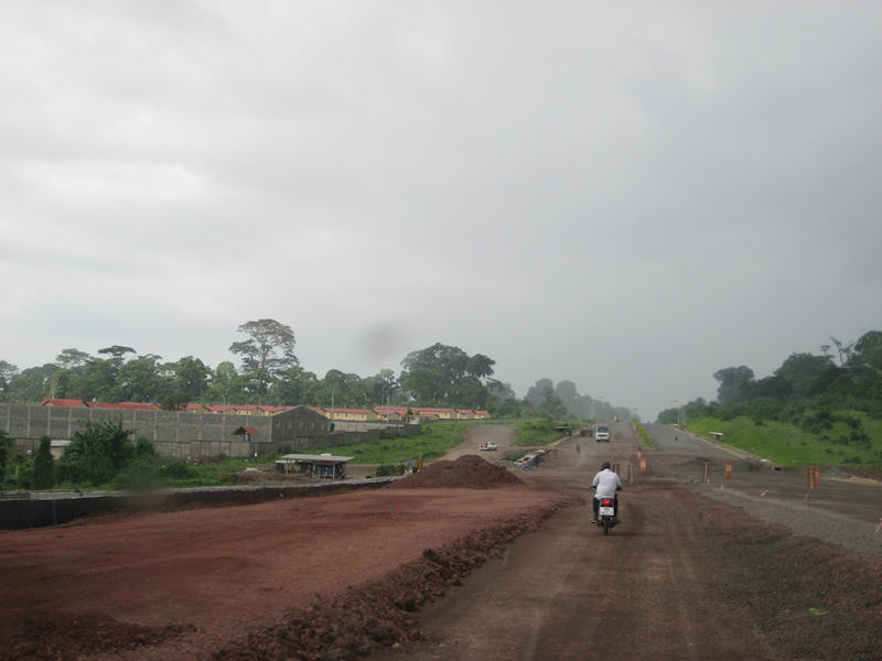 Imágen: Construcción de carretera en Sipopo (Equatorial Guinea Emabassy - Flickr)