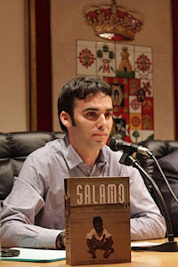 Ángel Luis Moraga durante la presentación de su anterior novela  'Salamo'.