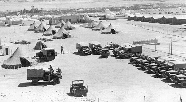 Campamento del Ejército español durante la guerra de Ifni-Sáhara, a finales de los años 50. (Foto: ACET-4)