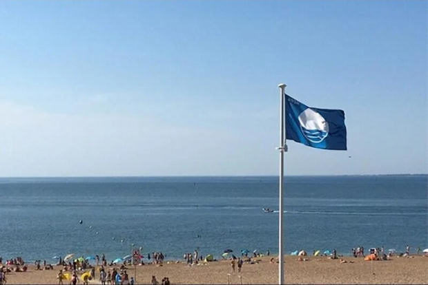 La 'Bandera Azul' izada en las playas de Sidi Ifni y Mirleft.