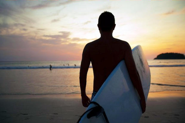 Sidi Ifni: Formación para 47 jóvenes surfistas