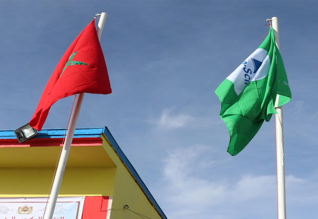  La 'Bandera Verde' izada en una escuela de Sidi Ifni. 