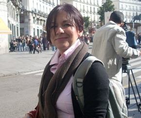 Soumaya Derhourhi, periodista reportera, autora del documental, «Sahara: vraies guerres et fausses paix». (Foto : www.aufaitmaroc.com)