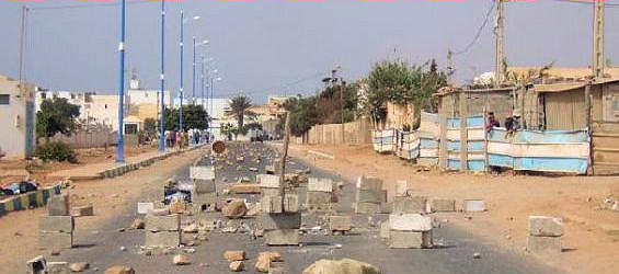 Una calle de Sidi Ifni después de los enfrentamientos.
