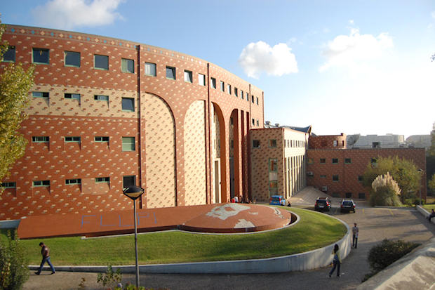 Facultad de Letras de la Universidad de Oporto