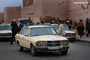 Grand Taxi en la estación de Marrakech | B. Iru Pérez