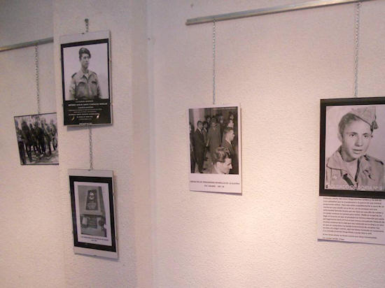 Exposición Fotográfica 'La mili en África'. Adolfo Cano. Biblioteca de El Campello (Alicante), del 8 al 31 de mayo de 2014.