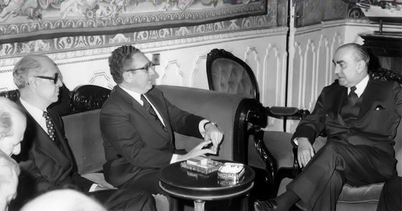 Henry Kissinger y Carrero Blanco durante una reunión en Madrid.