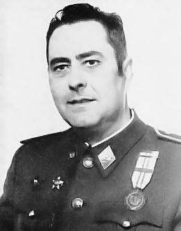 Francisco Rosaleny de teniente.