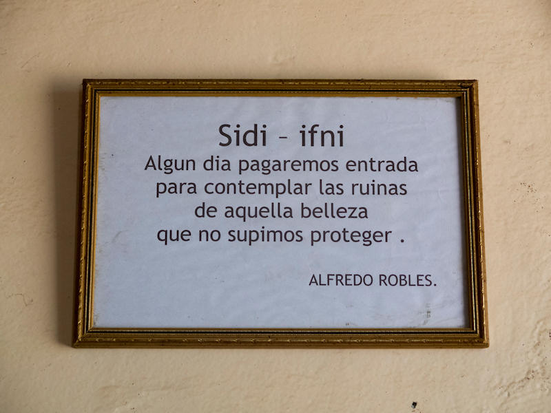Una cita de Alfredo Robles.