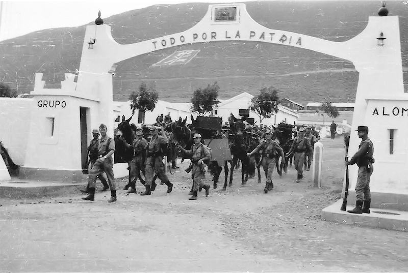 El cuartel de Artillería a Lomo en Sidi Ifni (1963)