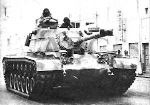 Por indicaciones del gobierno de Madrid, el Estado Mayor del Ejército español establece el toque de queda en el Sáhara el 28 de octubre de 1975. (Fuente imagen: Archivo ABC (Europa Press))