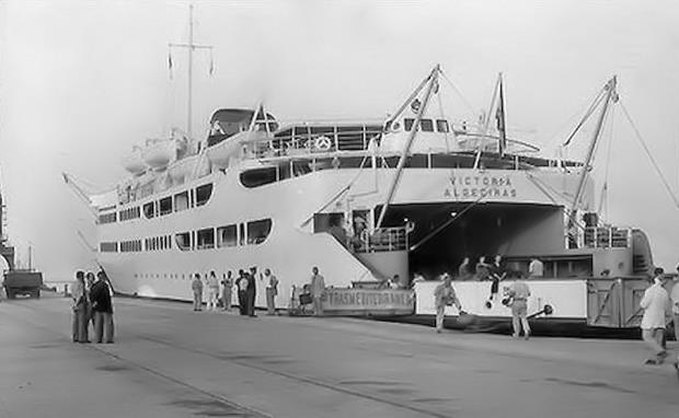 El transbordador “Victoria”.