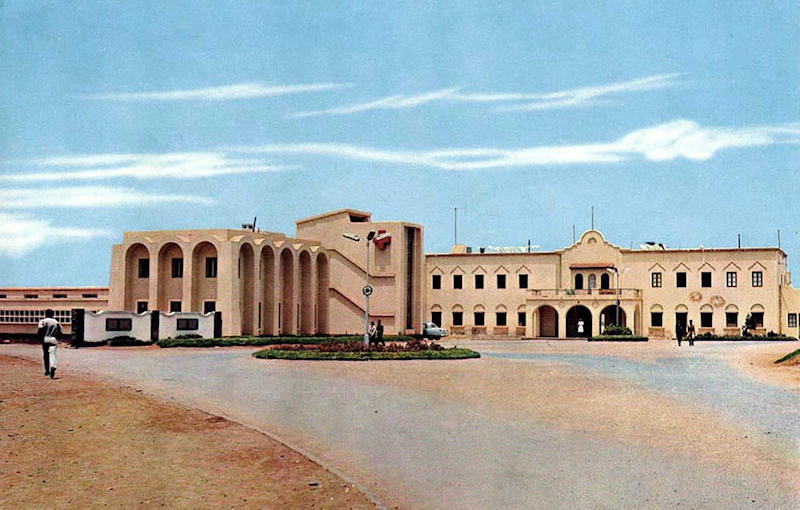 Edificio del Hospital de Sidi Ifni.